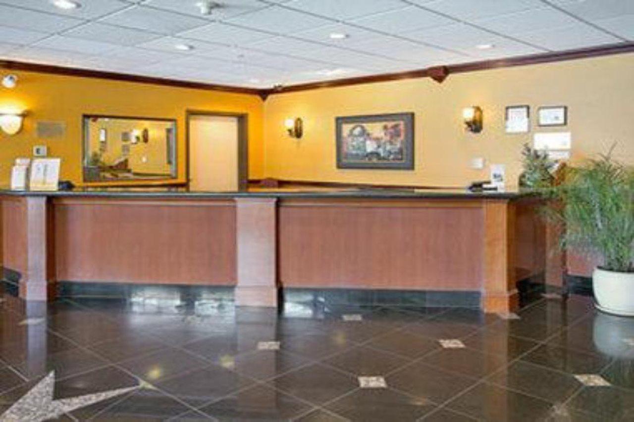 Surestay By Best Western Richmond Vancouver Airport Экстерьер фото