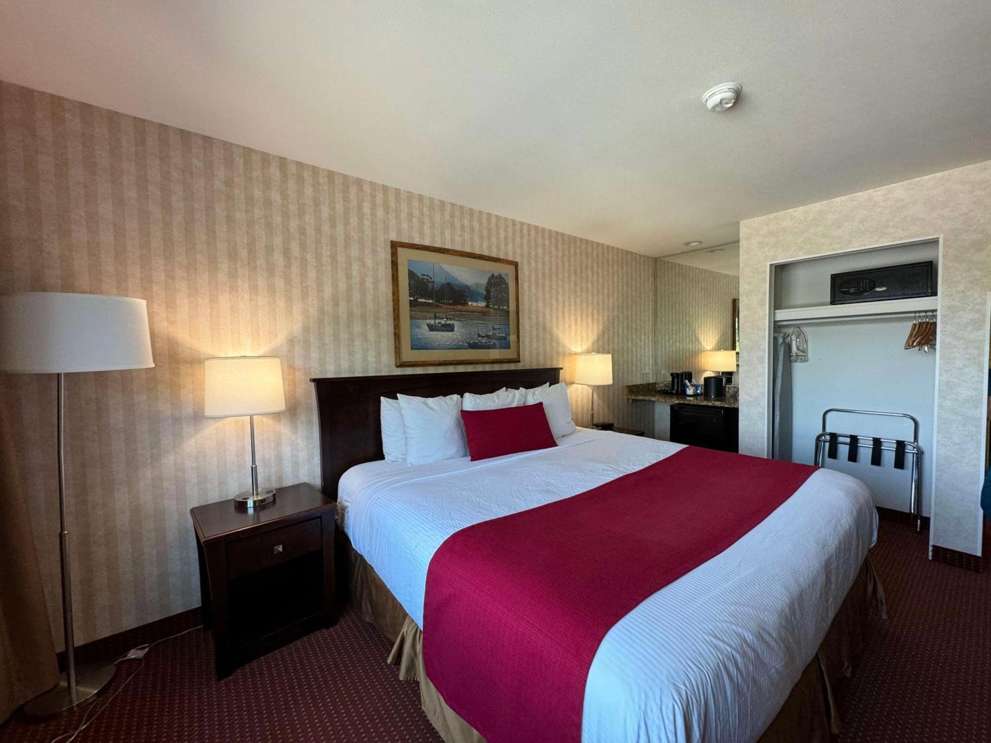 Surestay By Best Western Richmond Vancouver Airport Экстерьер фото